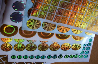 激光P站免费看片標簽是怎麽製作出來的呢？